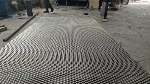 304材质30×60×5.5厚不锈钢钢板网